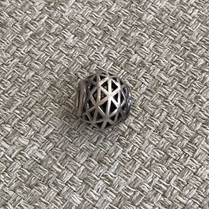 Pandora serendipity charm